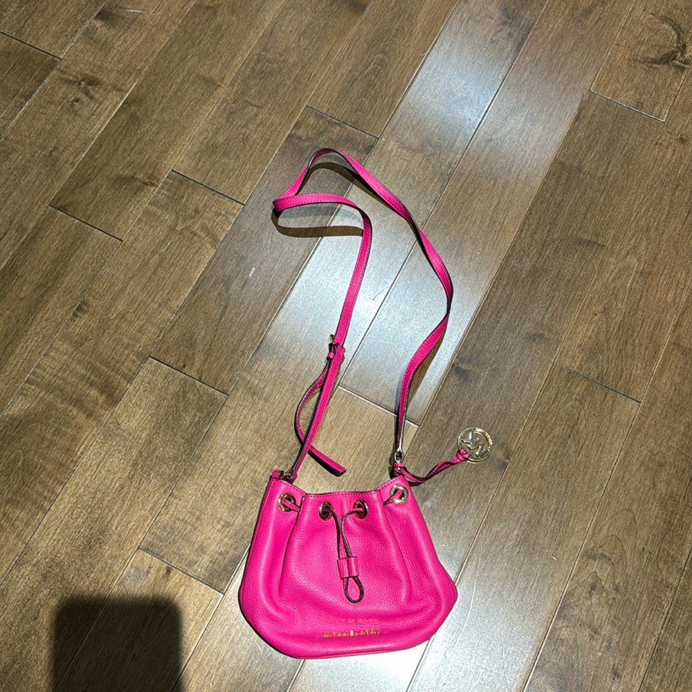 Michael Kors fuscia leather purse